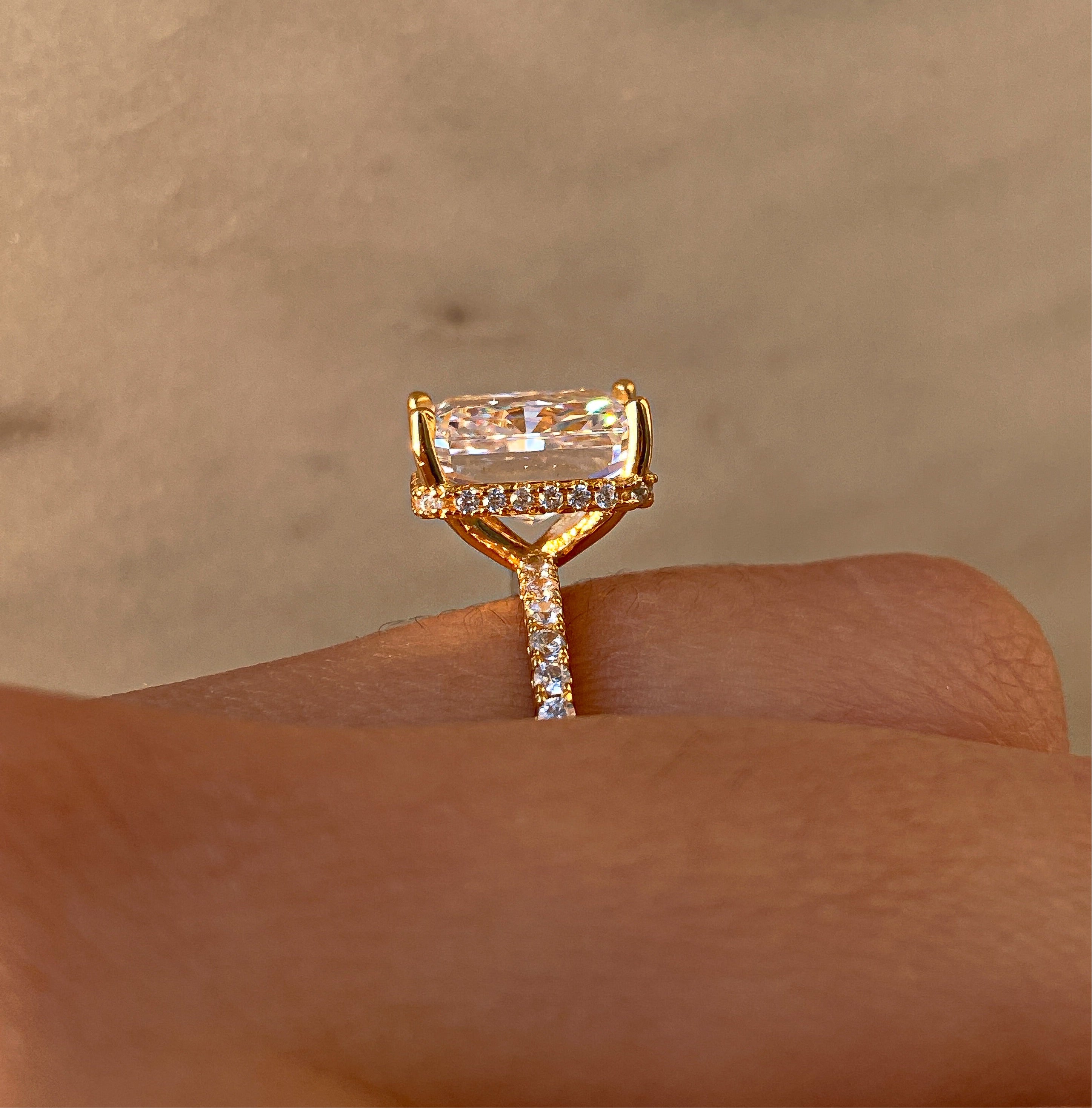 Iced out Ring – Furly